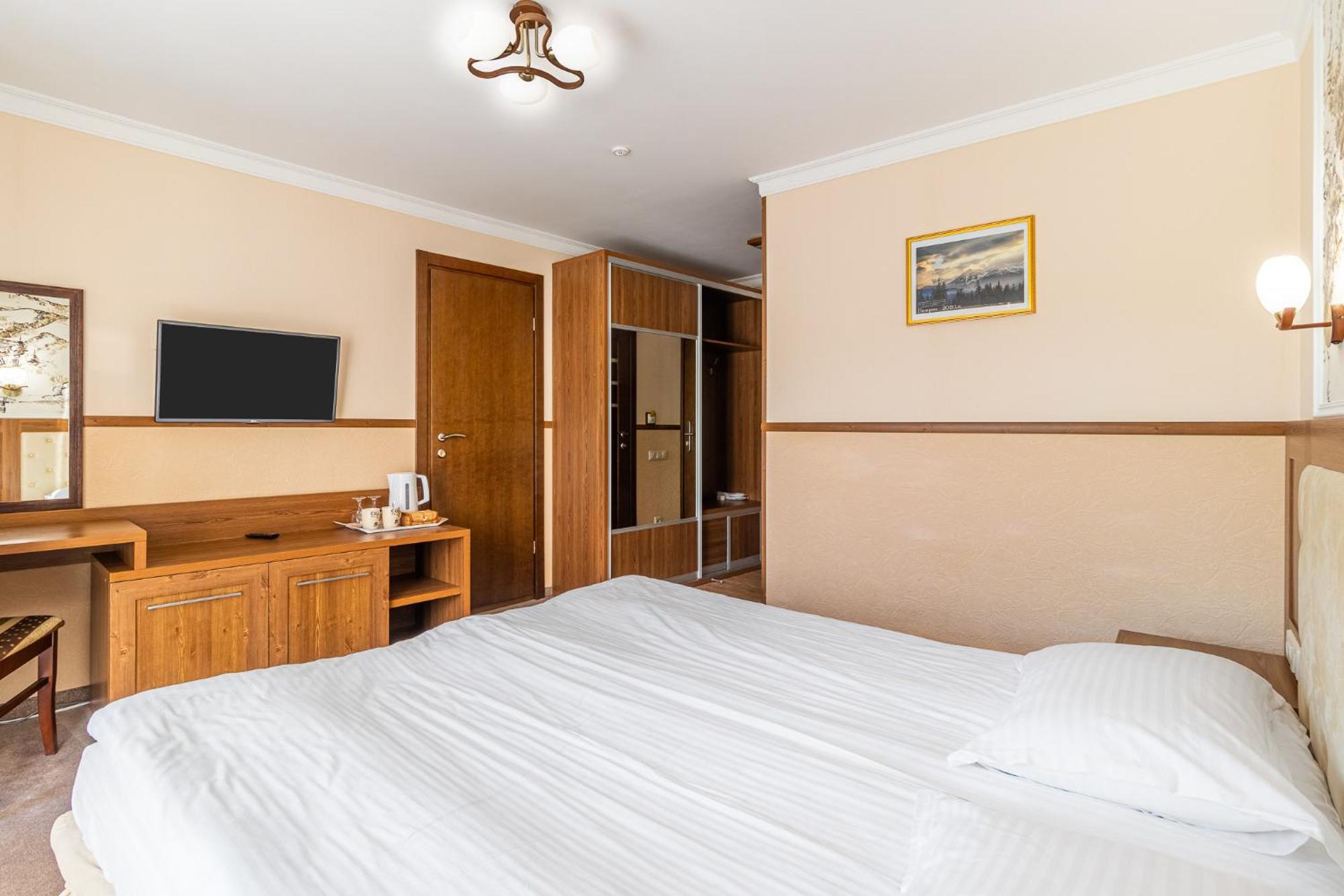 Petros Hotel Bukovel Phòng bức ảnh